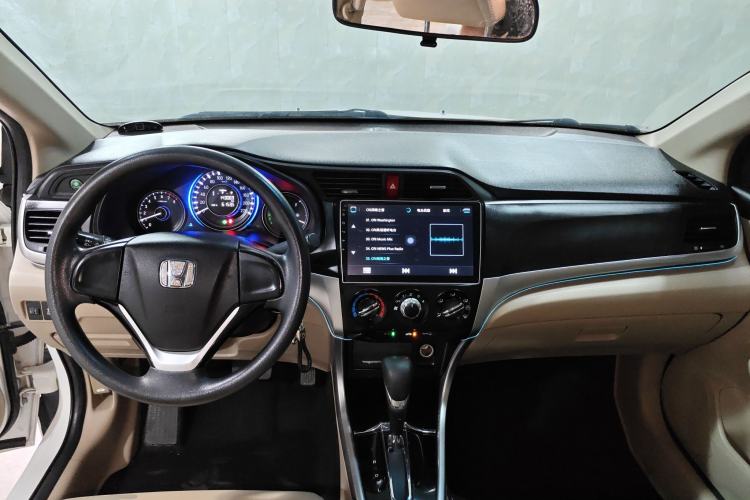 Used Honda Crider 2016 1.8L CVT Comfort Version Center Console