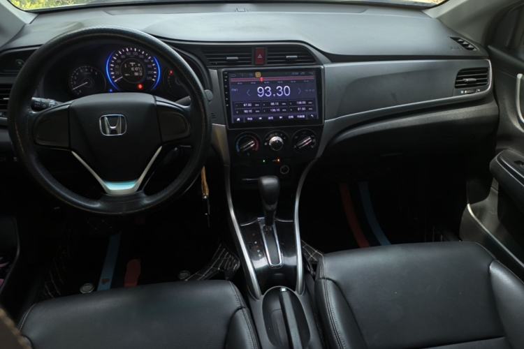 Used Honda Crider 2016 1.8L CVT Comfort Version Center Console
