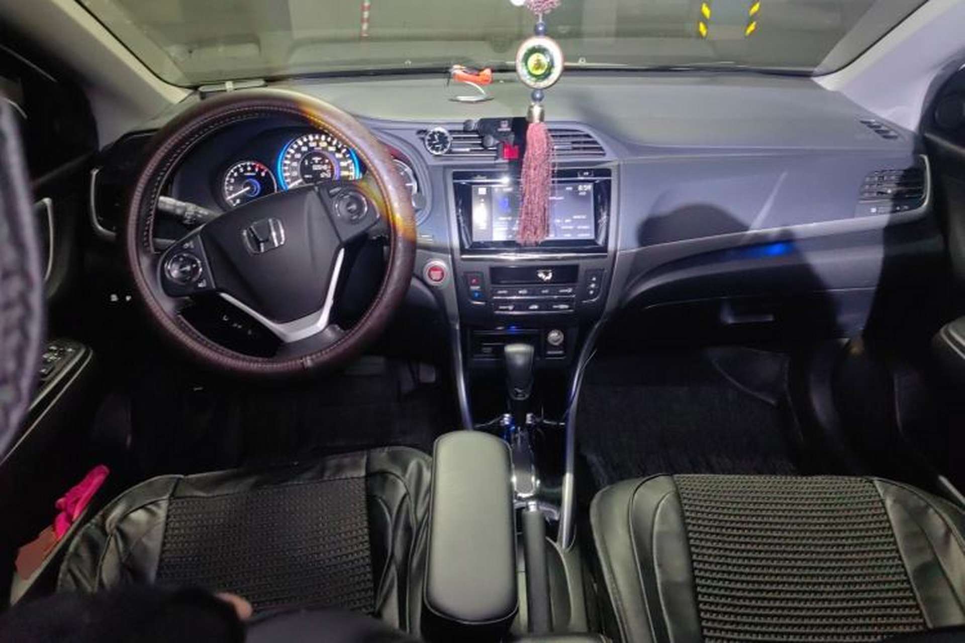 Used Honda Crider 2016 1.8L CVT Flagship Edition Center Console