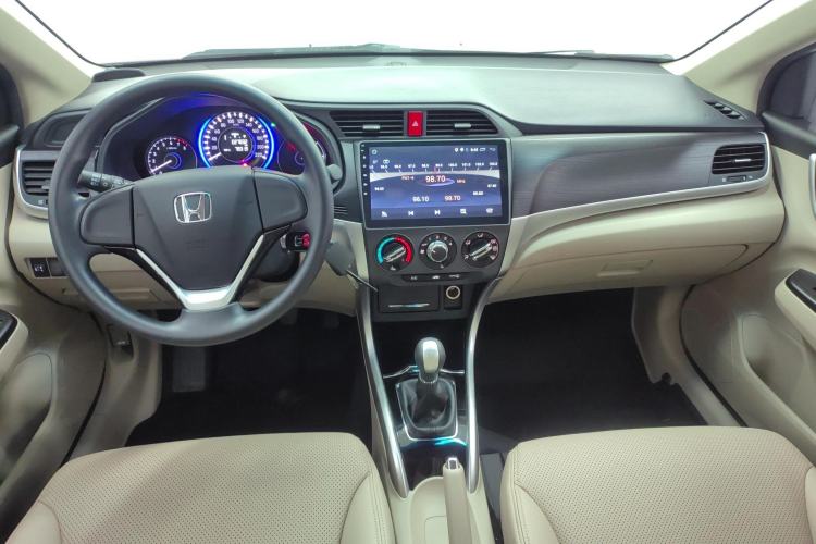 Used Honda Crider 2016 1.8L Manual Comfort Version Center Console