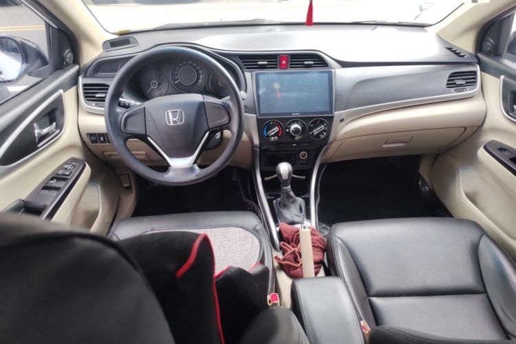 Used Honda Crider 2016 1.8L Manual Fashion Edition Center Console