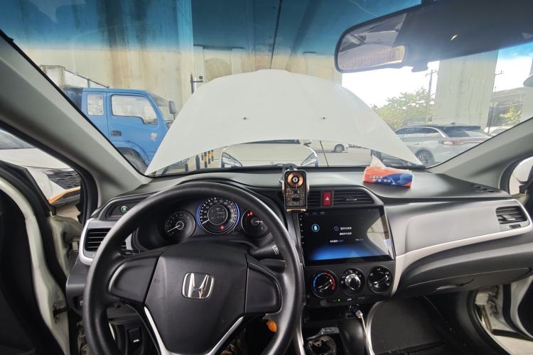 Used Honda Crider 2016 1.8L CVT Comfort Version Center Console