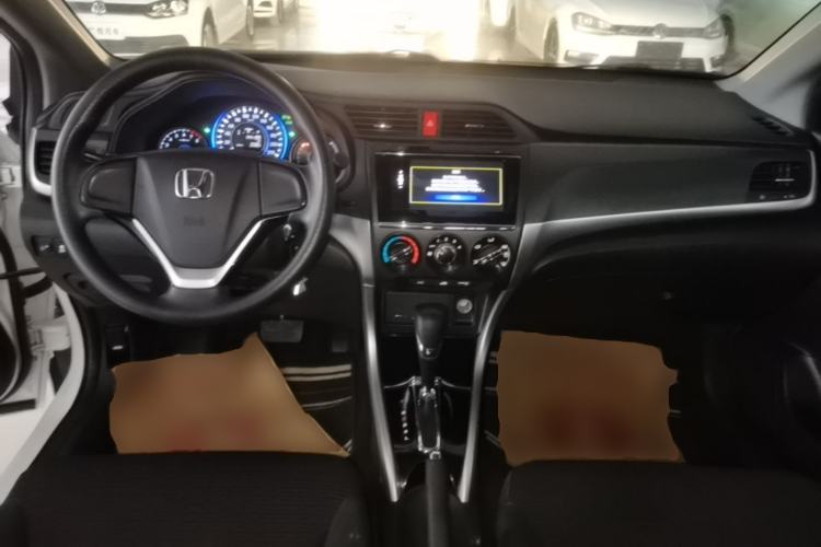 Used Honda Crider 2016 1.8L CVT Comfort Version Center Console