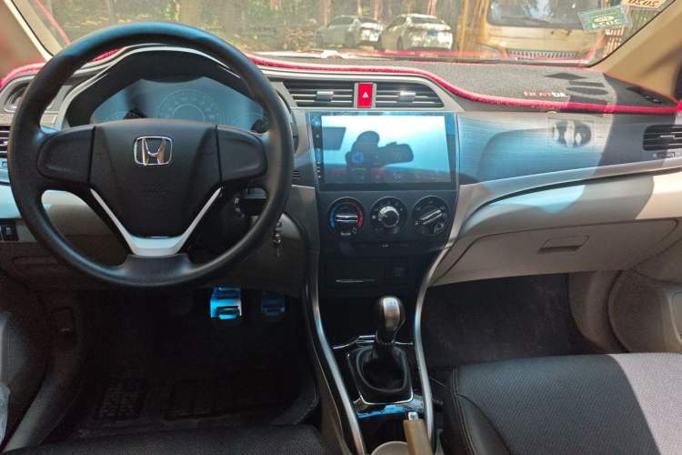 Used Honda Crider 2016 1.8L Manual Fashion Edition Center Console