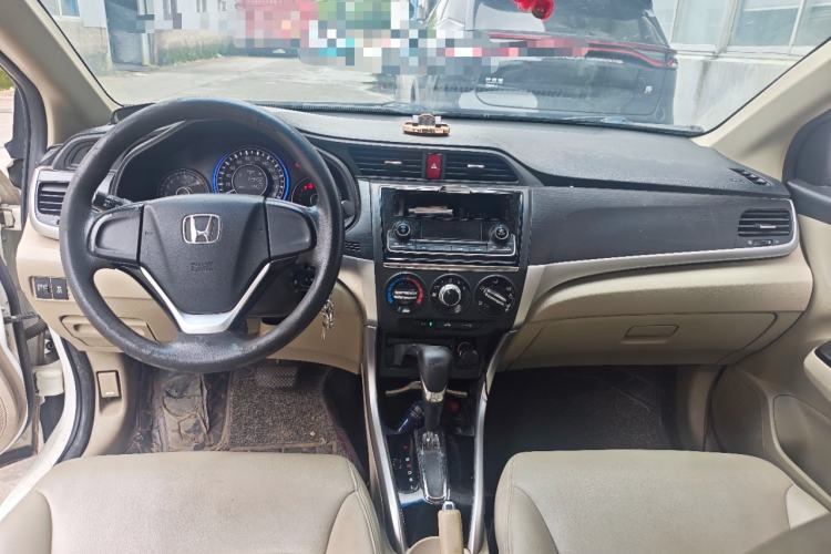Used Honda Crider 2016 1.8L CVT Comfort Version Center Console