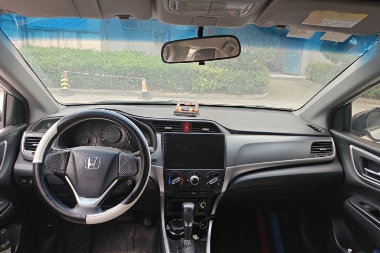 Used Honda Crider 2016 1.8L CVT Comfort Version Center Console