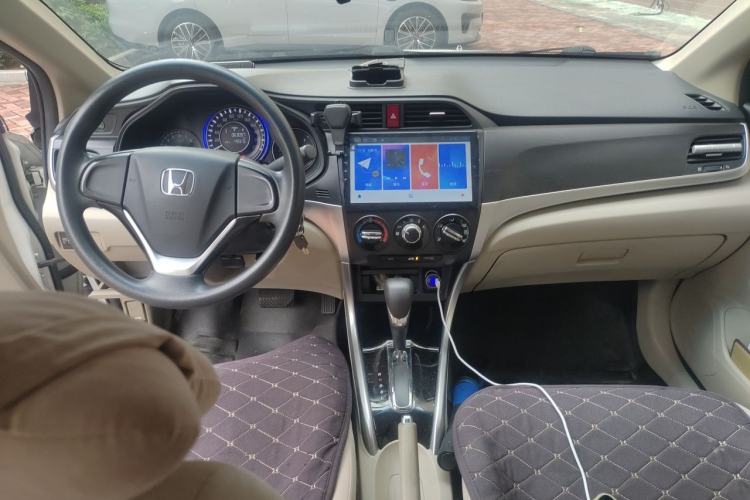 Used Honda Crider 2016 1.8L CVT Comfort Version Center Console