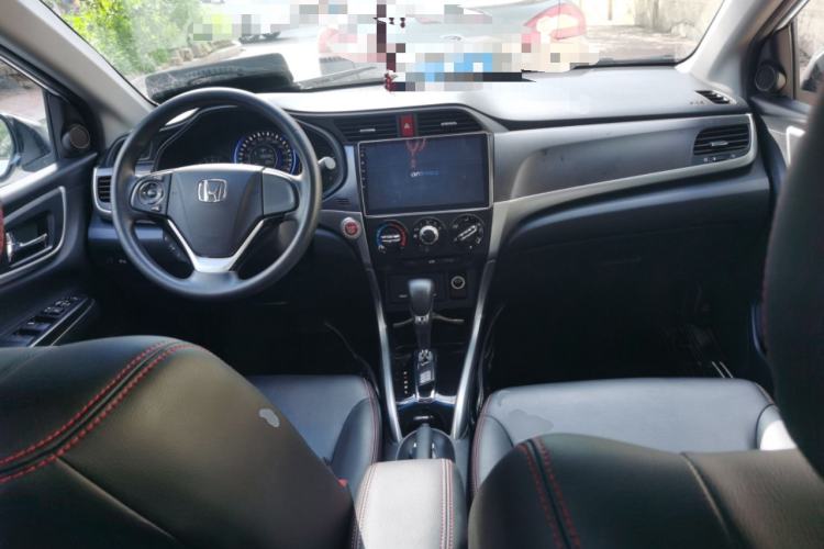 Used Honda Crider 2016 1.8L CVT Luxury Edition Center Console