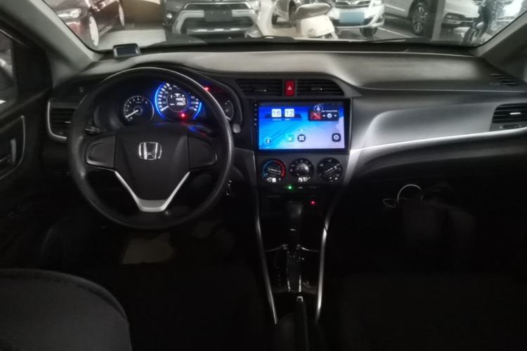 Used Honda Crider 2016 1.8L CVT Comfort Version Center Console