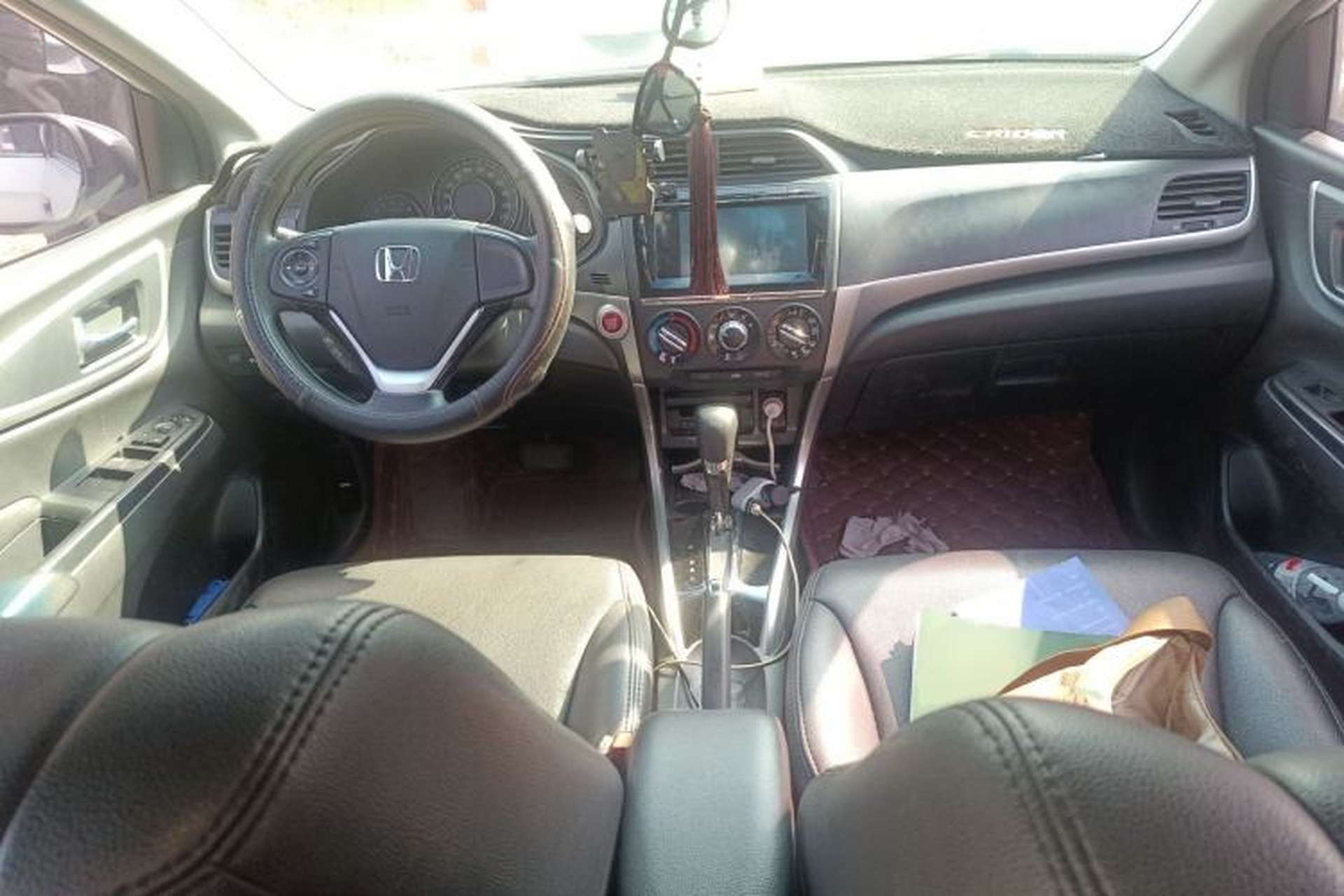 Used Honda Crider 2016 1.8L CVT Luxury Edition Center Console