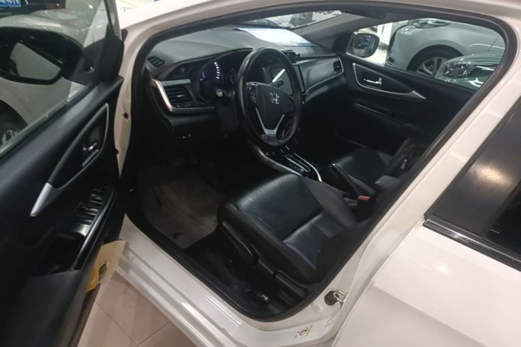 Used Honda Crider 2016 1.8L CVT Luxury Edition Driver Seat
