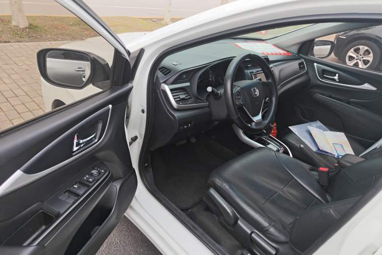 Used Honda Crider 2016 1.8L CVT Luxury Edition Driver Seat