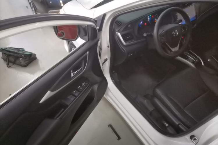 Used Honda Crider 2016 1.8L CVT Comfort Version Driver Seat