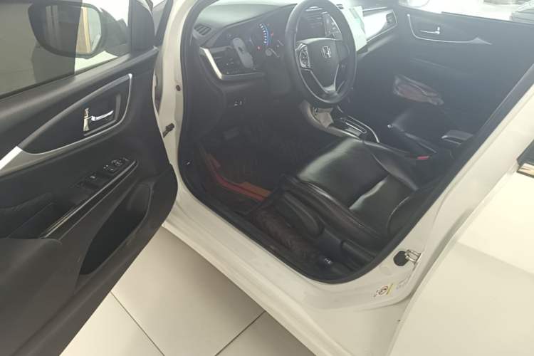 Used Honda Crider 2016 1.8L CVT Luxury Edition Driver Seat