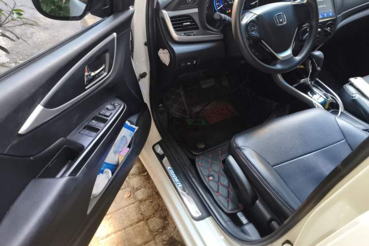 Used Honda Crider 2016 1.8L CVT Luxury Edition Driver Seat