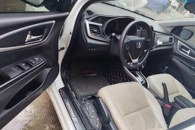 Used Honda Crider 2016 1.8L CVT Luxury Edition Driver Seat