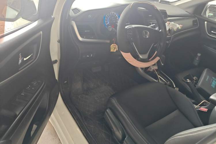 Used Honda Crider 2016 1.8L CVT Luxury Edition Driver Seat
