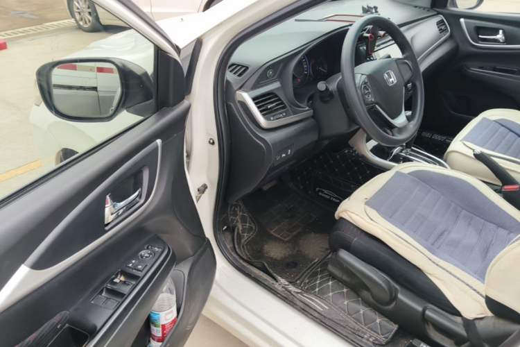 Used Honda Crider 2016 1.8L CVT Luxury Edition Driver Seat