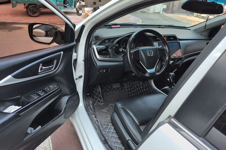 Used Honda Crider 2016 1.8L CVT Comfort Version Driver Seat