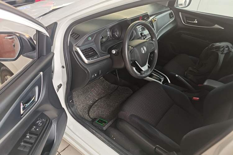 Used Honda Crider 2016 1.8L CVT Comfort Version Driver Seat