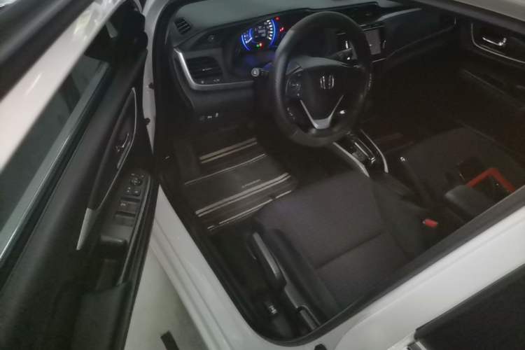 Used Honda Crider 2016 1.8L CVT Leading Edition Driver Seat