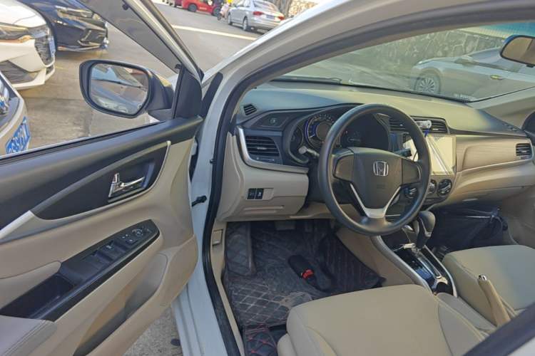 Used Honda Crider 2016 1.8L CVT Comfort Version Driver Seat