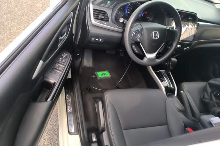 Used Honda Crider 2016 1.8L CVT Luxury Edition Driver Seat