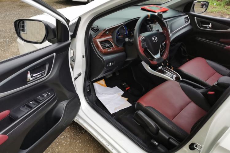 Used Honda Crider 2016 1.8L CVT Luxury Edition Driver Seat