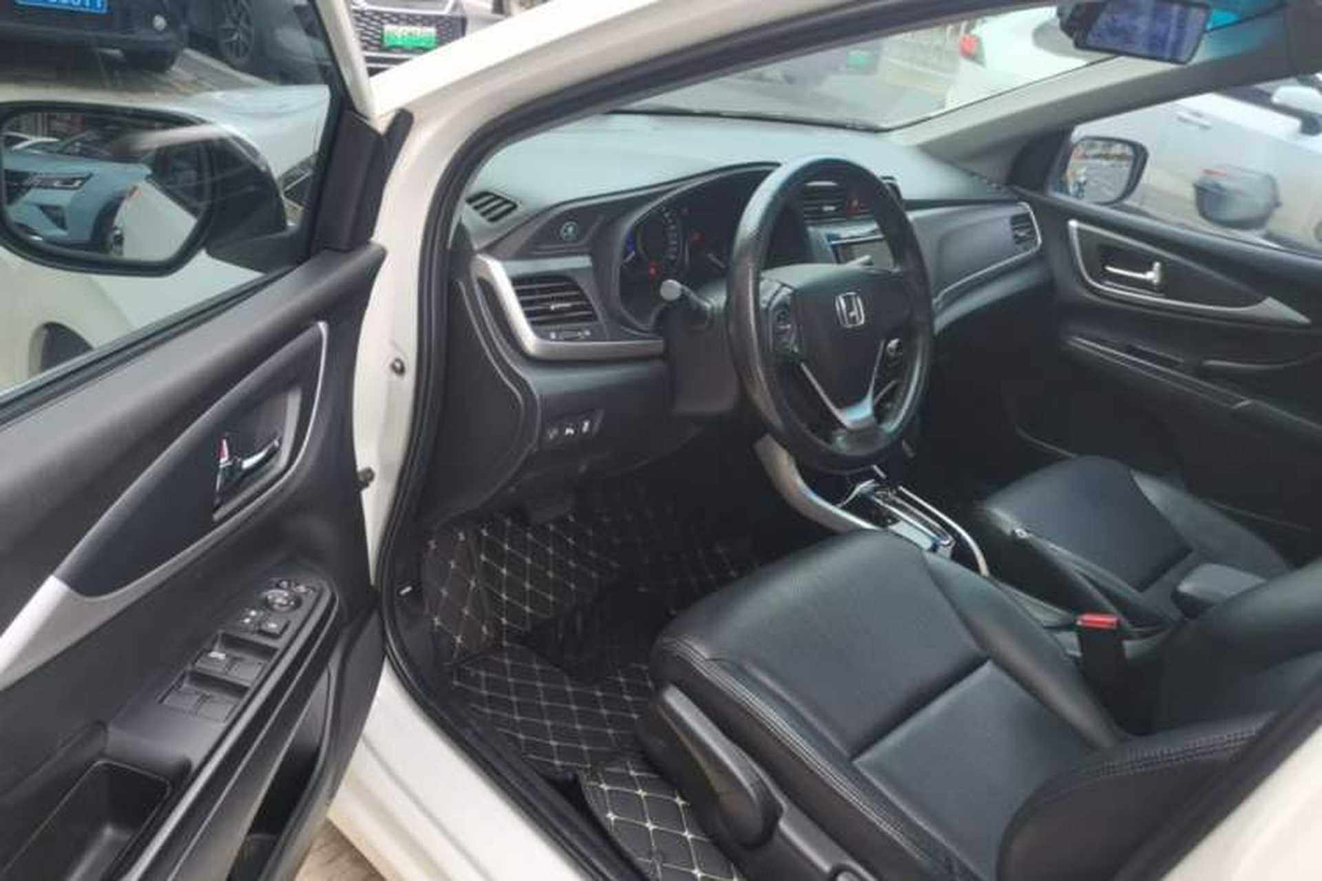 Used Honda Crider 2016 1.8L CVT Luxury Edition Driver Seat