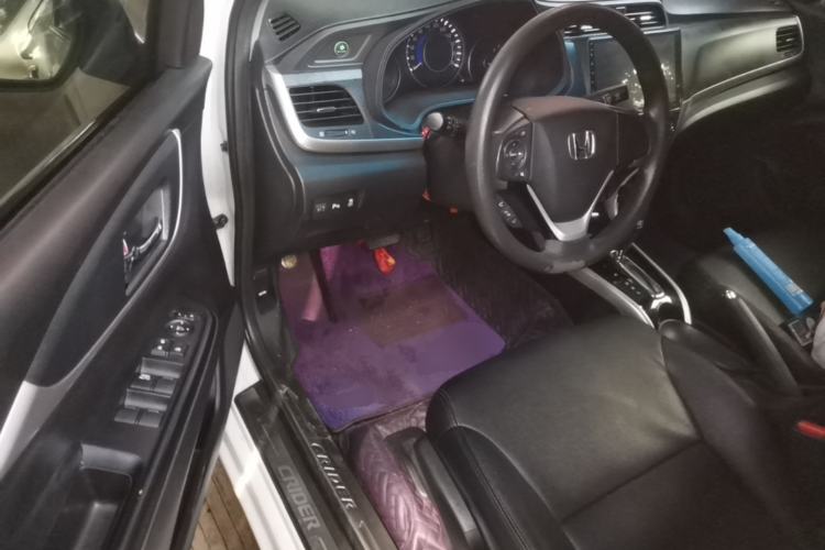 Used Honda Crider 2016 1.8L CVT Luxury Edition Driver Seat