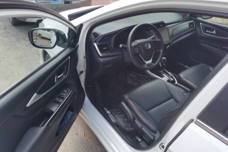Used Honda Crider 2016 1.8L CVT Luxury Edition Driver Seat