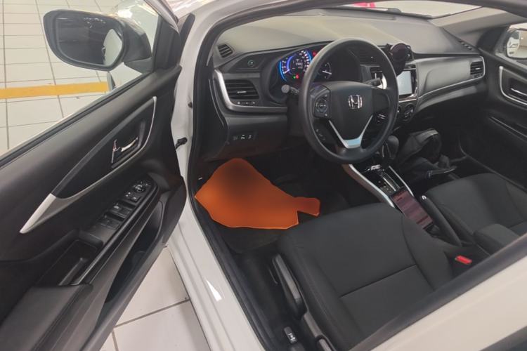 Used Honda Crider 2016 1.8L CVT Luxury Edition Driver Seat