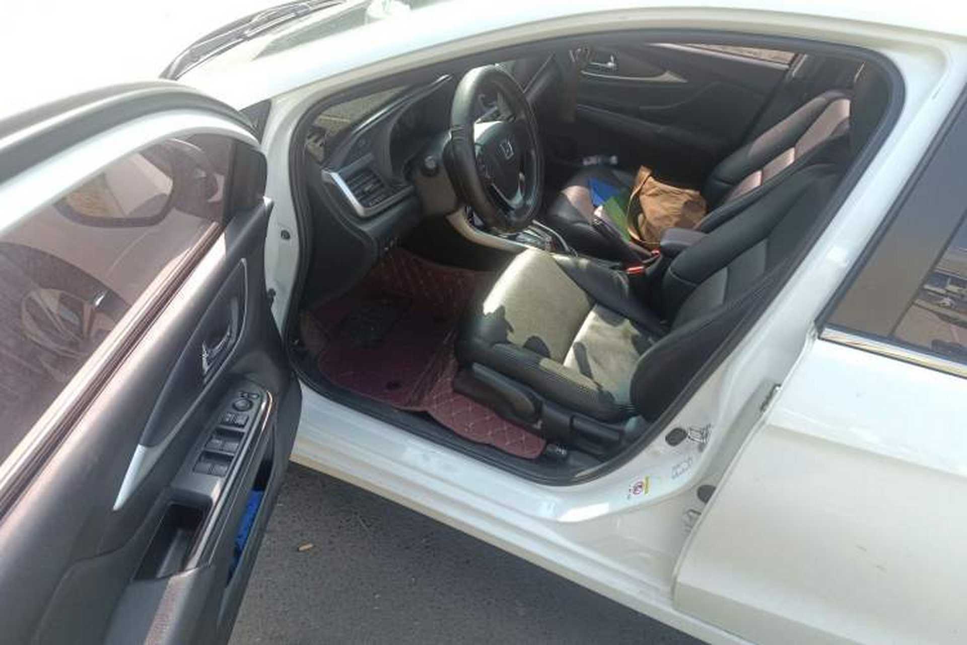 Used Honda Crider 2016 1.8L CVT Luxury Edition Driver Seat