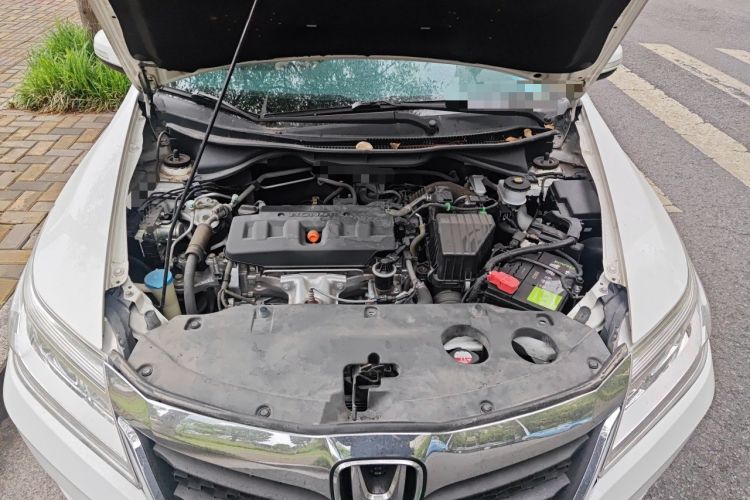 Used Honda Crider 2016 1.8L CVT Luxury Edition Engine Bay