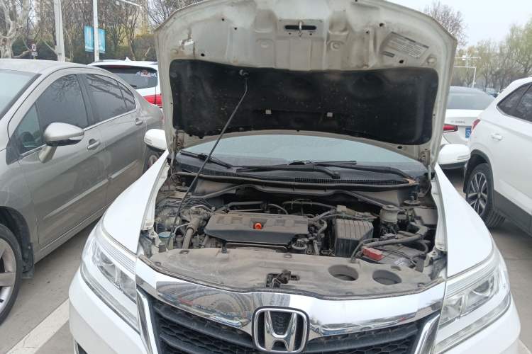 Used Honda Crider 2016 1.8L CVT Luxury Edition Engine Bay