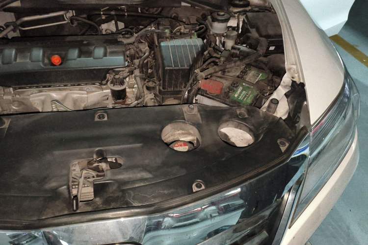 Used Honda Crider 2016 1.8L Manual Luxury Edition Engine Bay Left