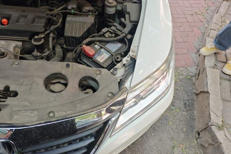 Used Honda Crider 2016 1.8L CVT Luxury Edition Engine Bay Left