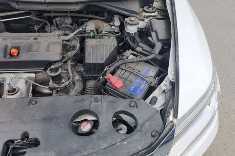 Used Honda Crider 2016 1.8L CVT Luxury Edition Engine Bay Left