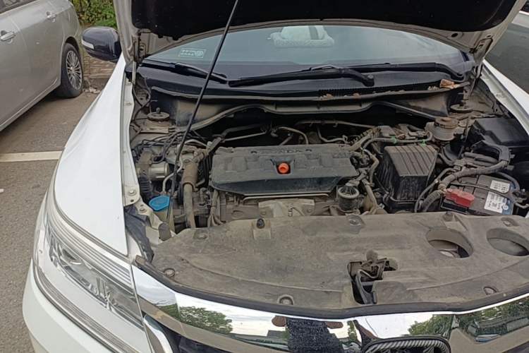 Used Honda Crider 2016 1.8L CVT Luxury Edition Engine Bay Right