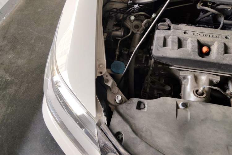 Used Honda Crider 2016 1.8L CVT Luxury Edition Engine Bay Right