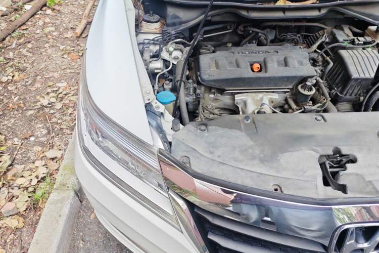 Used Honda Crider 2016 1.8L CVT Luxury Edition Engine Bay Right