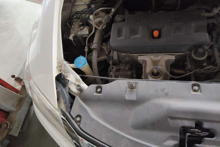 Used Honda Crider 2016 1.8L CVT Comfort Version Engine Bay Right