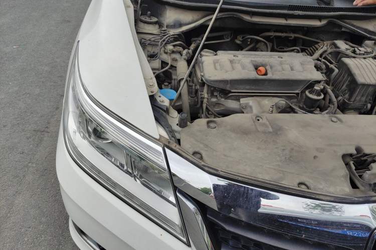 Used Honda Crider 2016 1.8L CVT Comfort Version Engine Bay Right