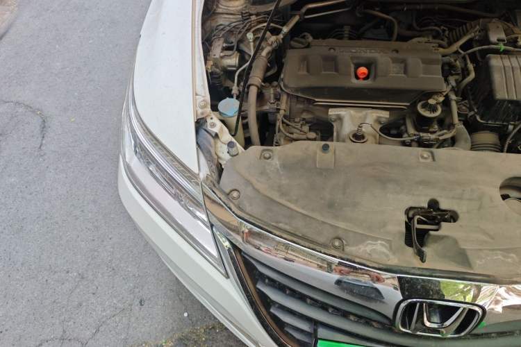Used Honda Crider 2016 1.8L CVT Luxury Edition Engine Bay Right