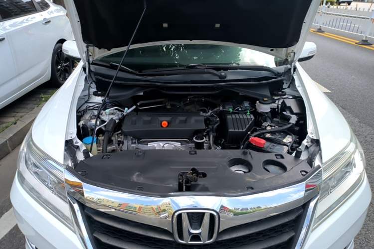 Used Honda Crider 2016 1.8L CVT Luxury Edition Engine Bay