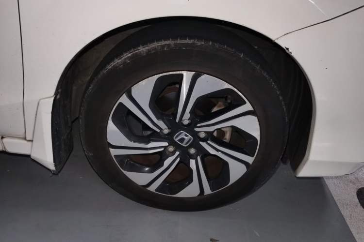Used Honda Crider 2016 1.8L CVT Luxury Edition Exterior 1