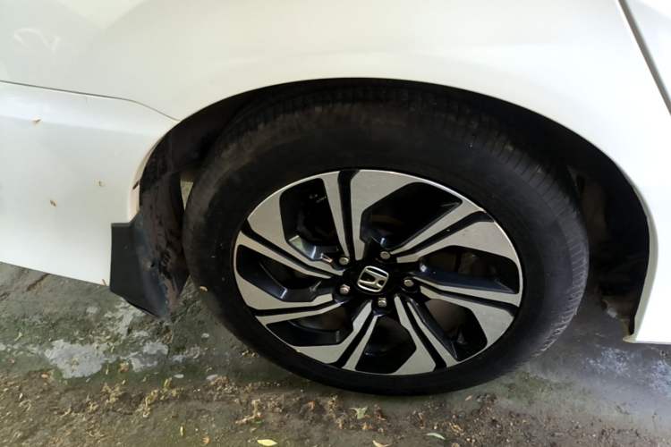 Used Honda Crider 2016 1.8L CVT Luxury Edition Exterior 1