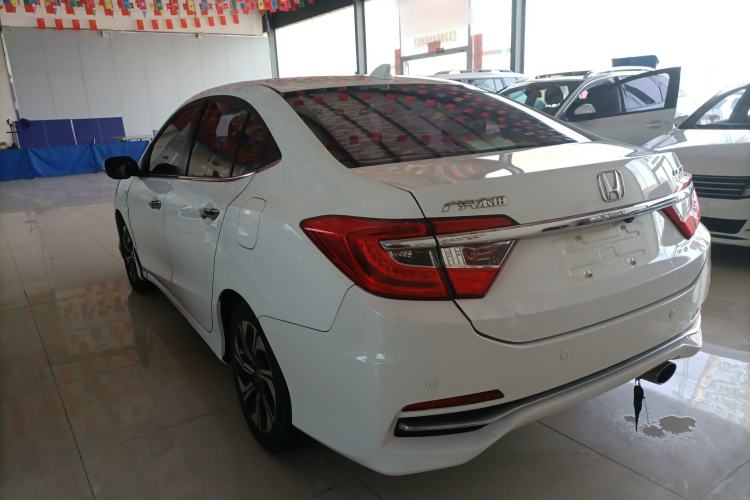 Used Honda Crider 2016 1.8L CVT Luxury Edition Exterior 2
