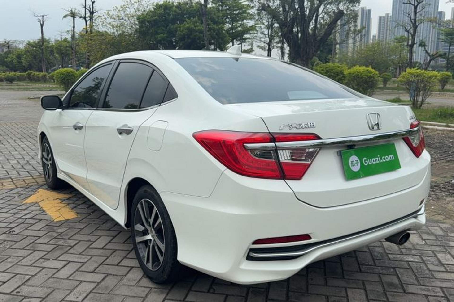 Used Honda Crider 2016 1.8L CVT Comfort Version Exterior 2