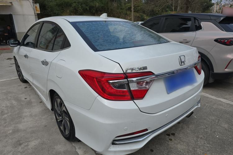 Used Honda Crider 2016 1.8L CVT Luxury Edition Exterior 2
